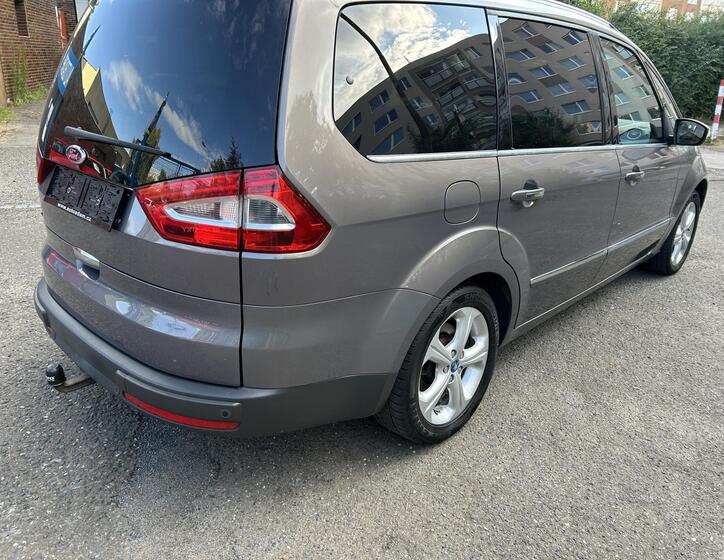 Ford Galaxy 10