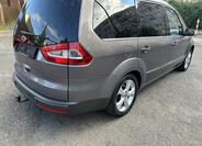 Ford Galaxy 10