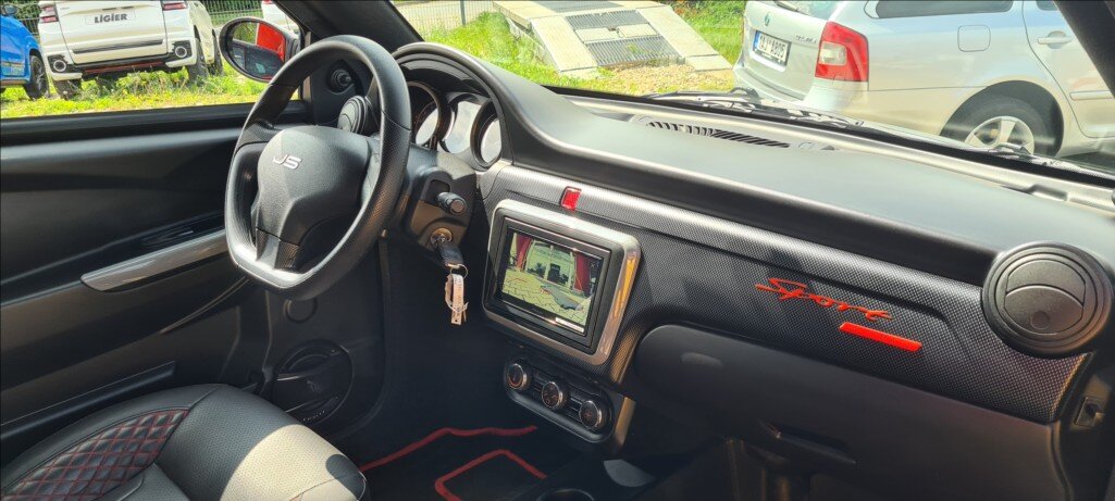 Ligier JS 50 L Hatchback 478,0 6 kw