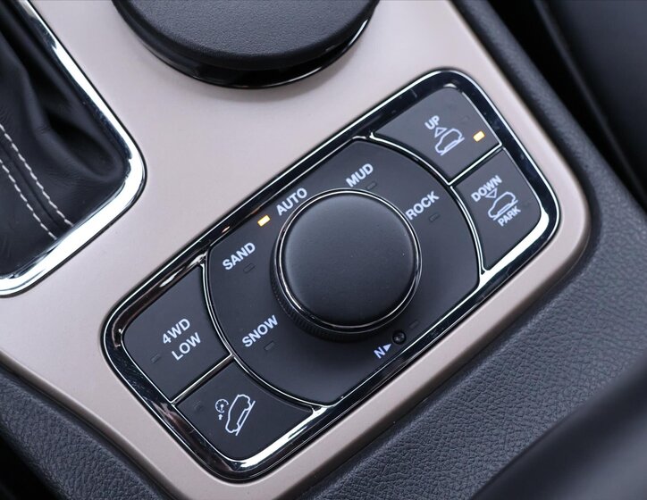 Jeep Grand Cherokee SUV / Terénní 3,0 l 184 kw