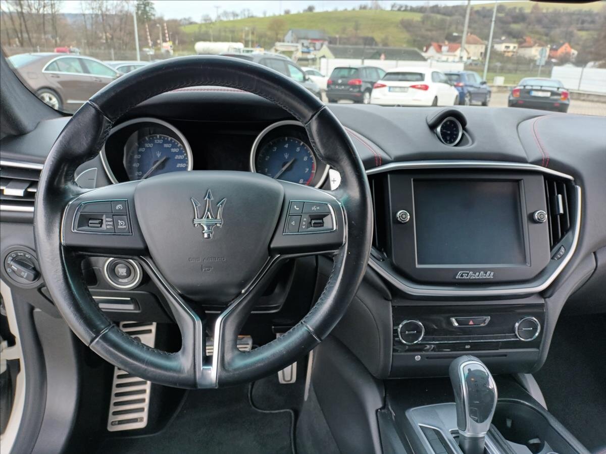 Maserati Ghibli Sedan 3,0 l 243 kw