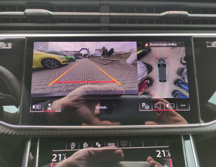 Audi Q8 SUV / Terénní 3,0 l 210 kw