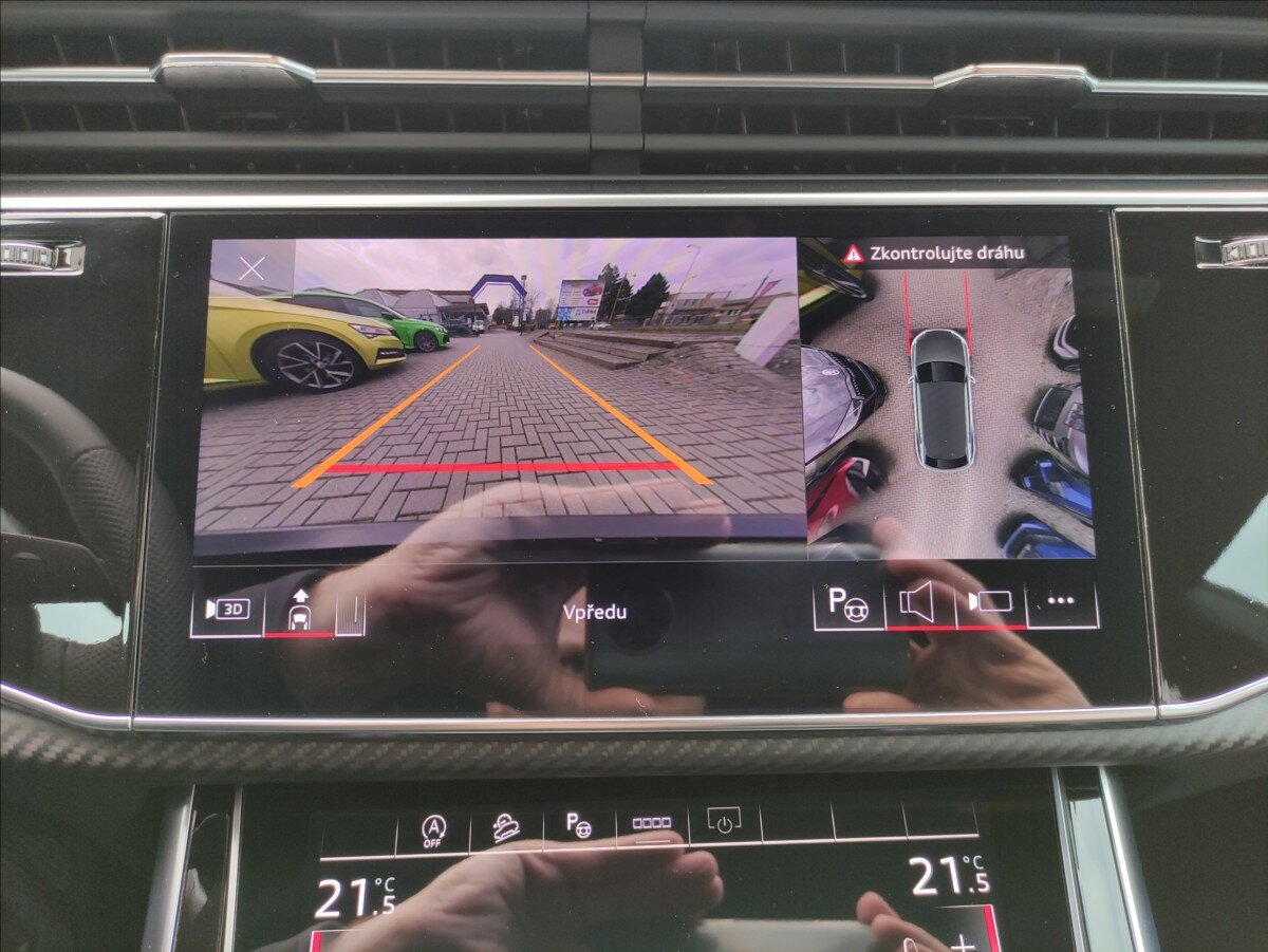 Audi Q8 SUV / Terénní 3,0 l 210 kw