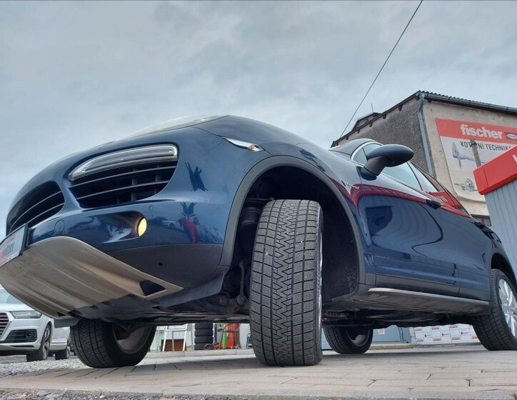 Porsche Cayenne SUV / Terénní 3,0 l 245 kw
