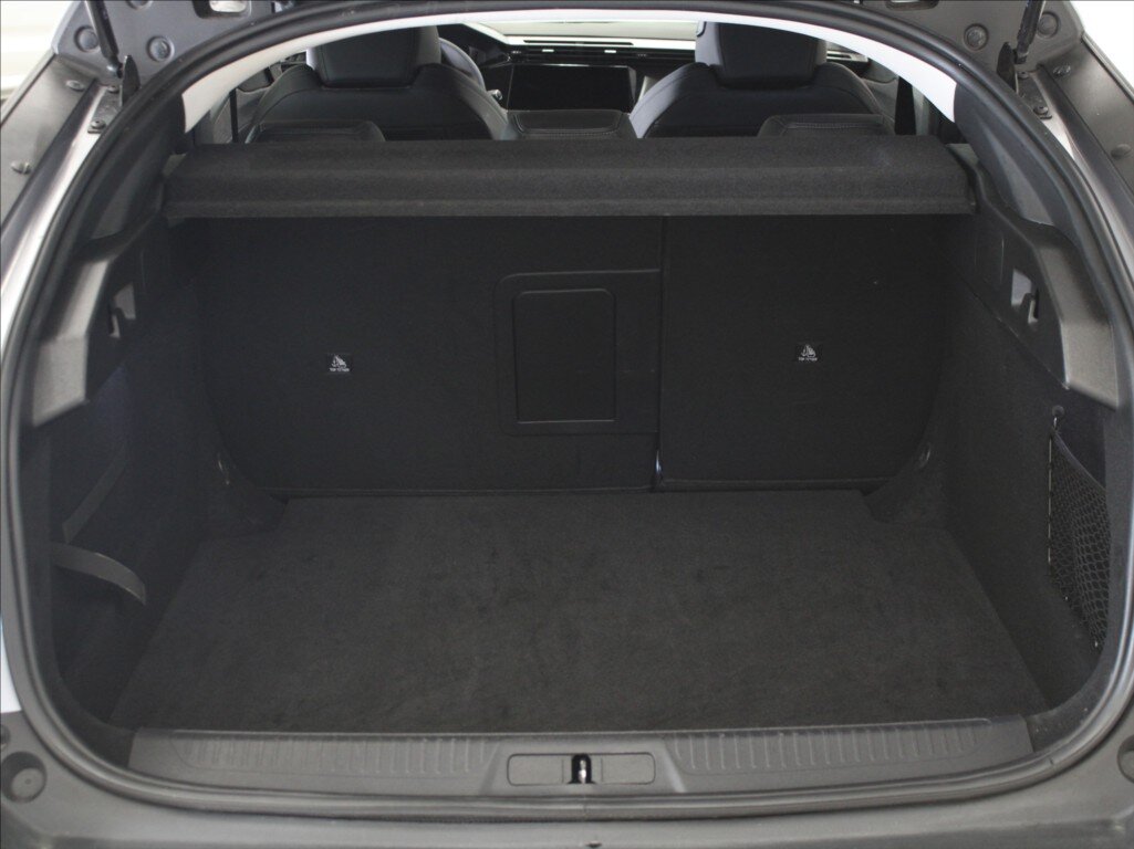 Peugeot 408 Liftback 1,2 l 96 kw