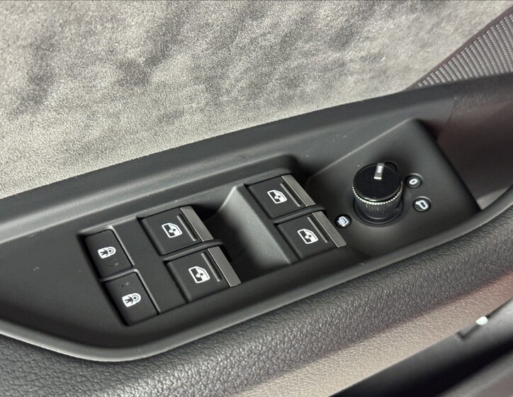 Audi e-tron SUV 0,0 300 kw