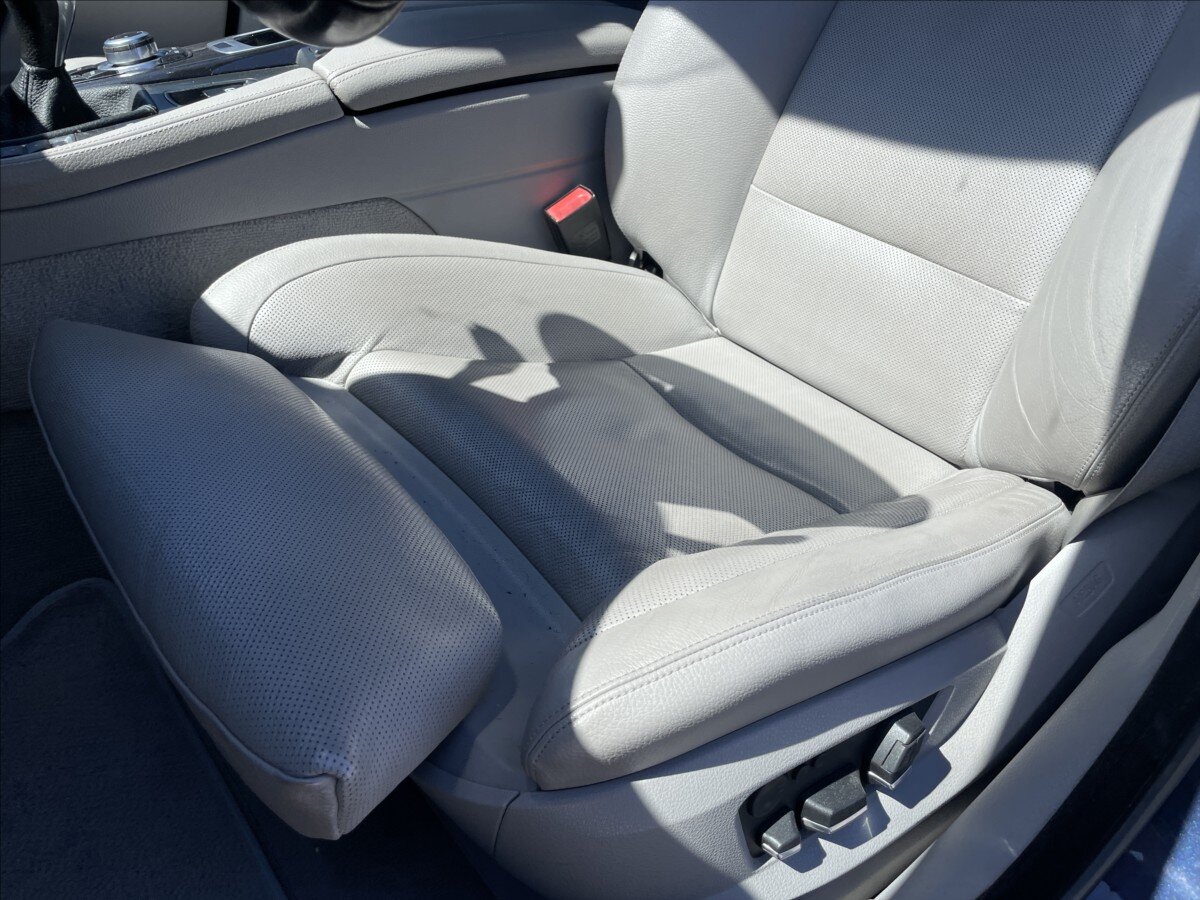 BMW Řada 5 Kombi 3,0 l 180 kw