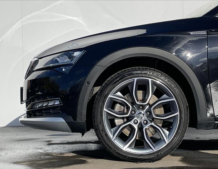 Škoda Superb 21