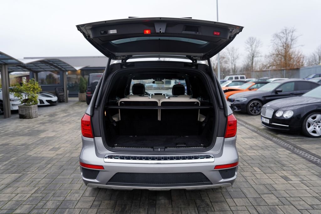 Mercedes-Benz GL SUV 3,0 l 190 kw