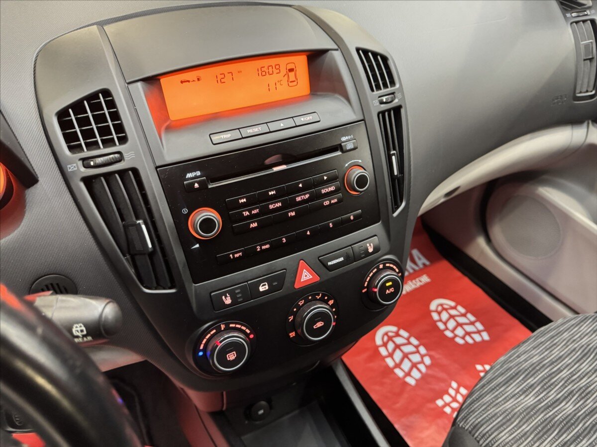 KIA Ceed Hatchback 1,4 l 80 kw