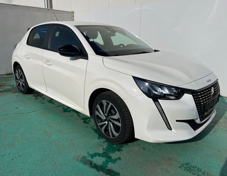 Peugeot 208 Hatchback 1,2 l 74 kw