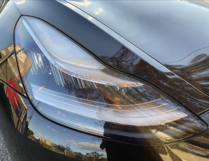 Tesla Model 3 Sedan / Limuzína 0,0 239 kw