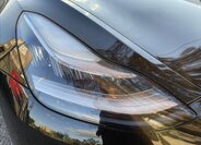 Tesla Model 3 Sedan / Limuzína 0,0 239 kw