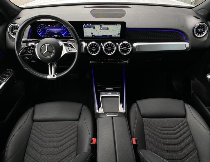 Mercedes-Benz EQB 12