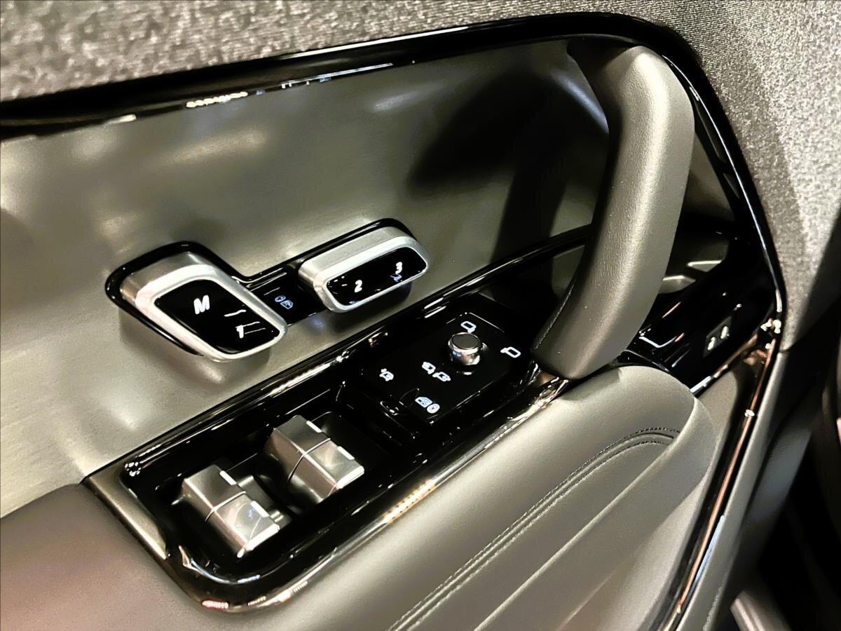 Land Rover Range Rover Sport SUV / Terénní 3,0 l 183 kw