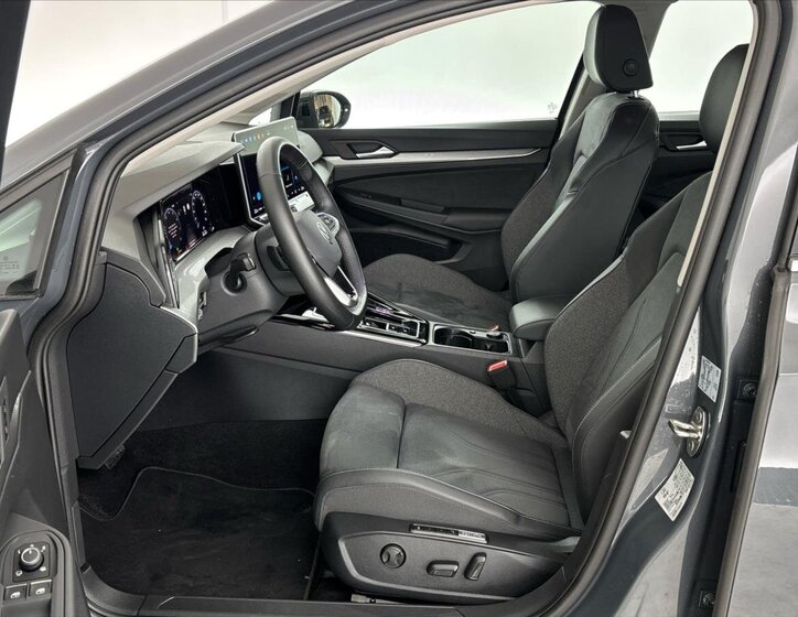 Volkswagen Golf Kombi 1,5 l 110 kw