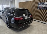 Mercedes-Benz Třídy E Kombi 2,0 l 143 kw