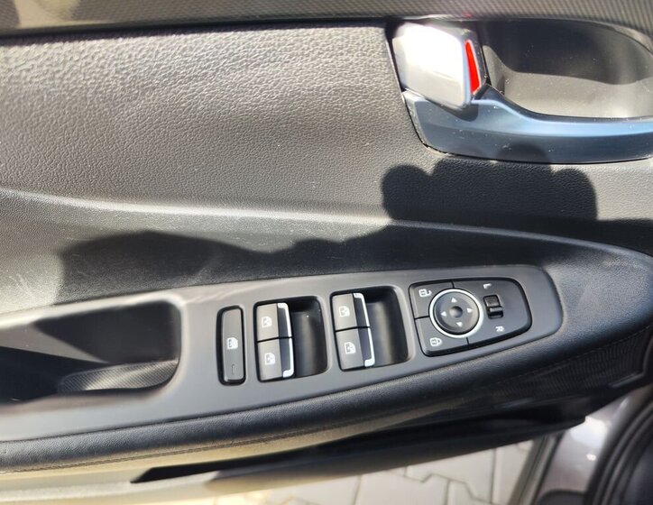 Hyundai Santa Fe SUV / Terénní 2,2 l 142 kw