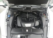 Porsche Cayenne Kombi 3,0 l 180 kw