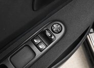 Peugeot 3008 MPV 1,6 l 82 kw