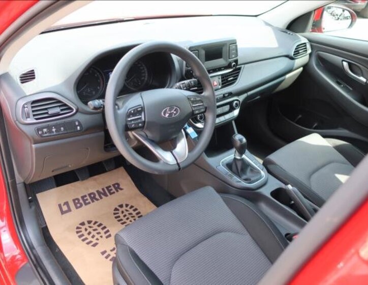 Hyundai i30 Kombi 998,0 88 kw