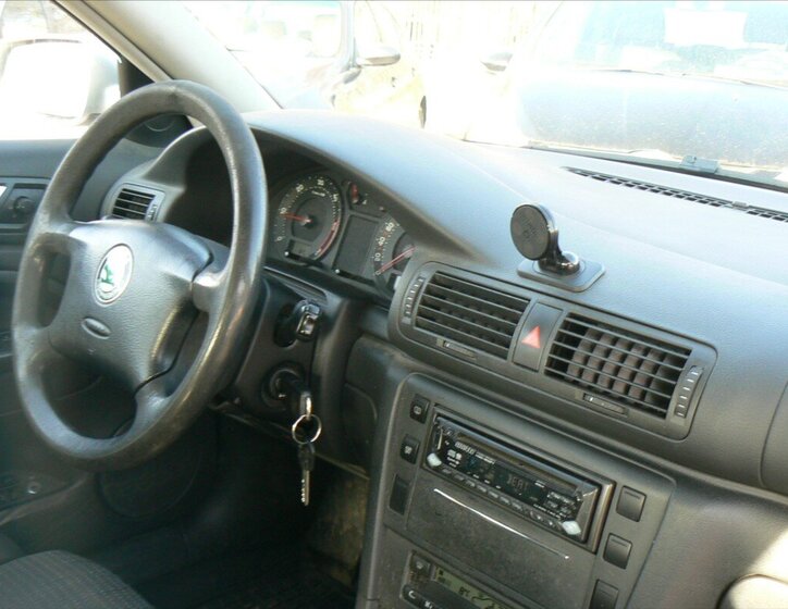 Škoda Superb Sedan 1,9 l 74 kw