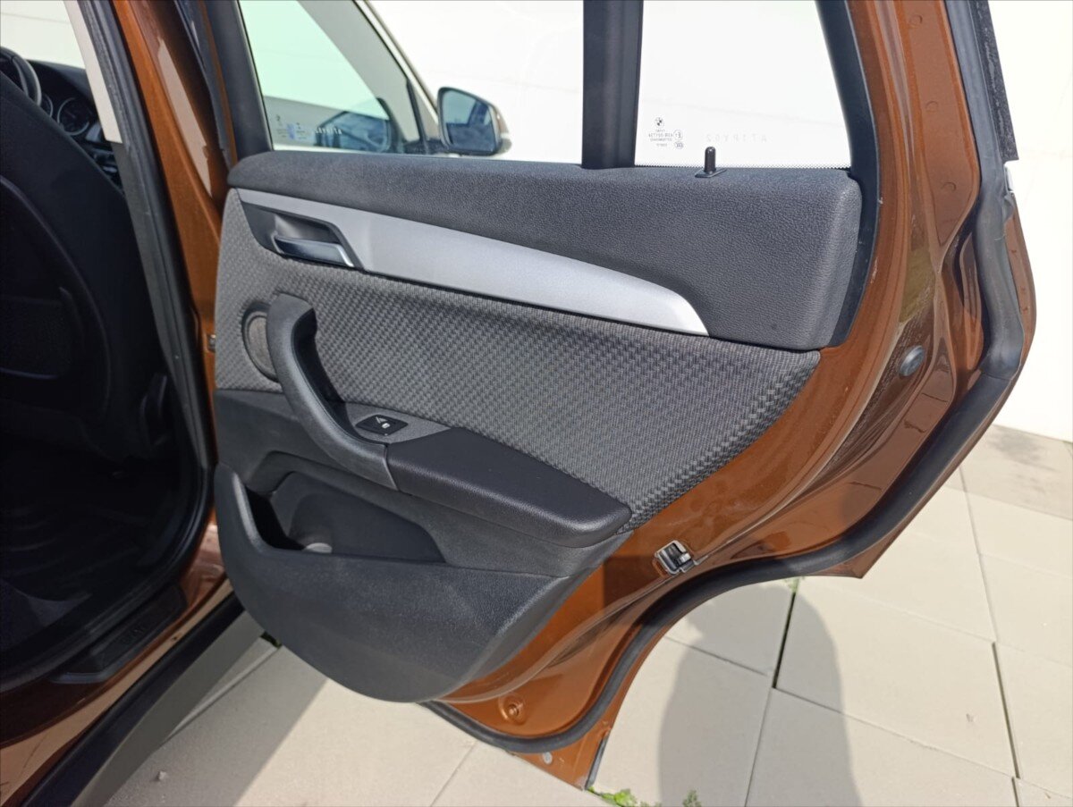 BMW X1 SUV 2,0 l 110 kw