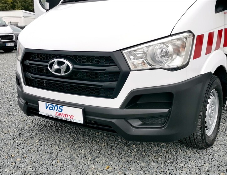 Hyundai H 350 16