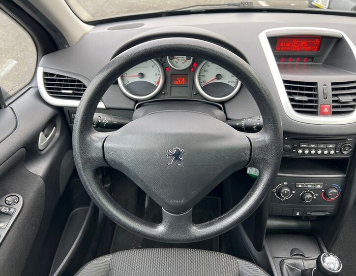Peugeot 207 Kombi 1,4 l 70 kw