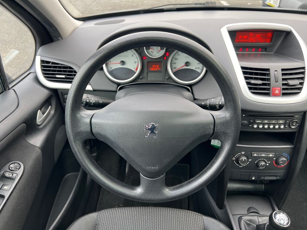 Peugeot 207 Kombi 1,4 l 70 kw