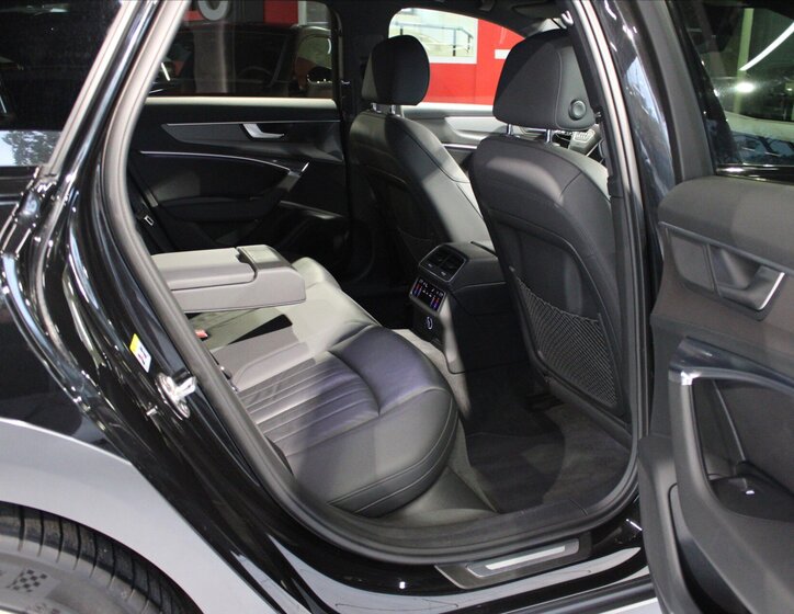 Audi A6 Allroad Kombi 3,0 l 210 kw
