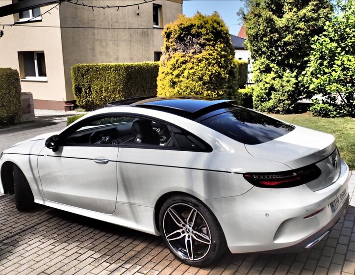 Mercedes-Benz Třídy E Kupé 2,9 l 250 kw