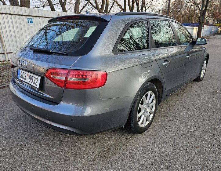 Audi A4 Kombi 2,0 l 110 kw