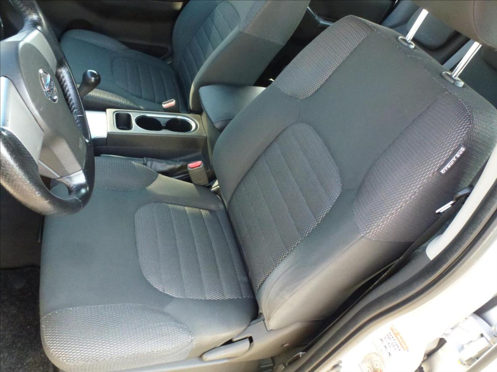 Nissan Pathfinder 14