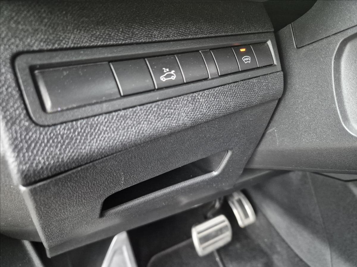 Peugeot 5008 MPV 1,6 l 133 kw