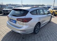 Ford Focus Kombi 999,0 92 kw