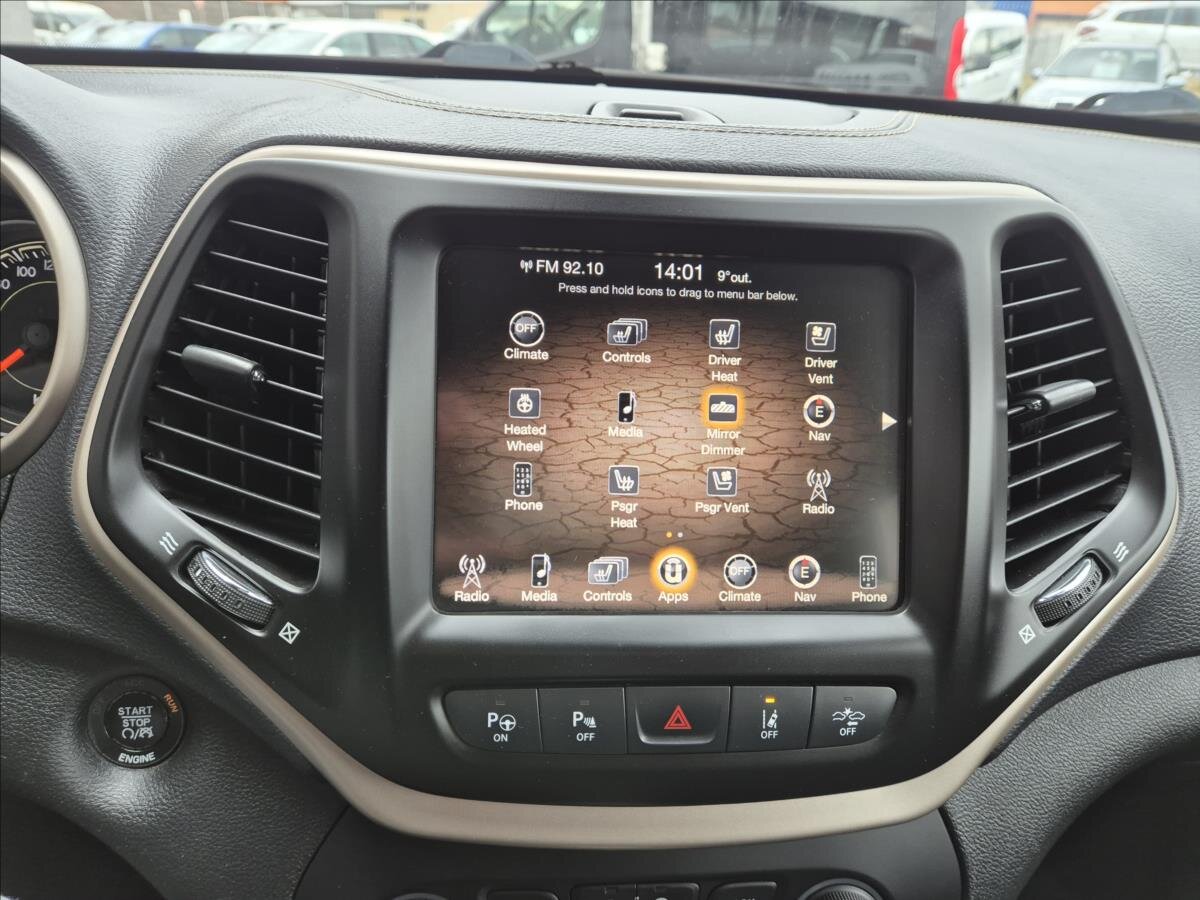 Jeep Cherokee SUV 2,2 l 147 kw