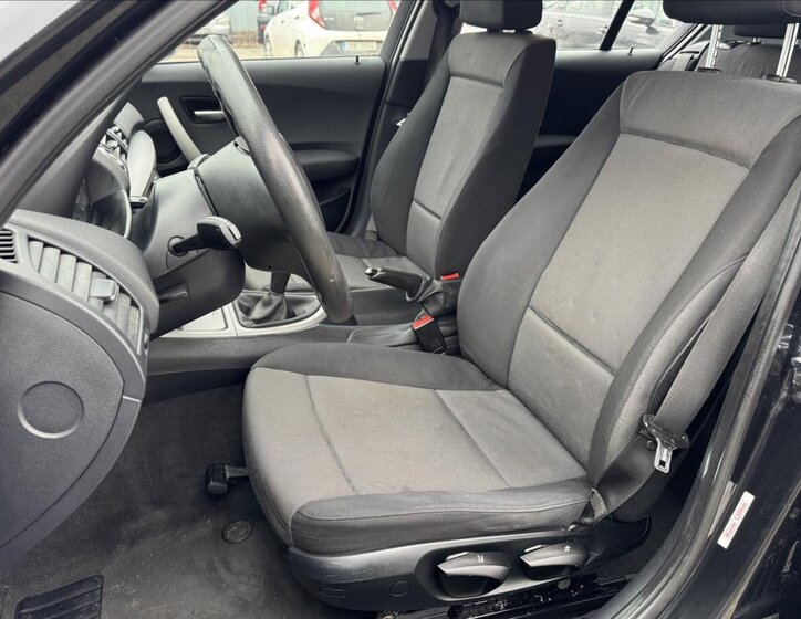 BMW Řada 1 Hatchback 2,0 l 90 kw