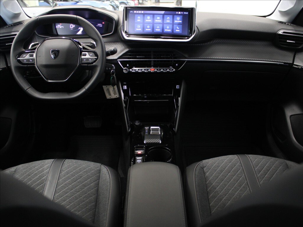 Peugeot 208 Hatchback 1,2 l 81 kw