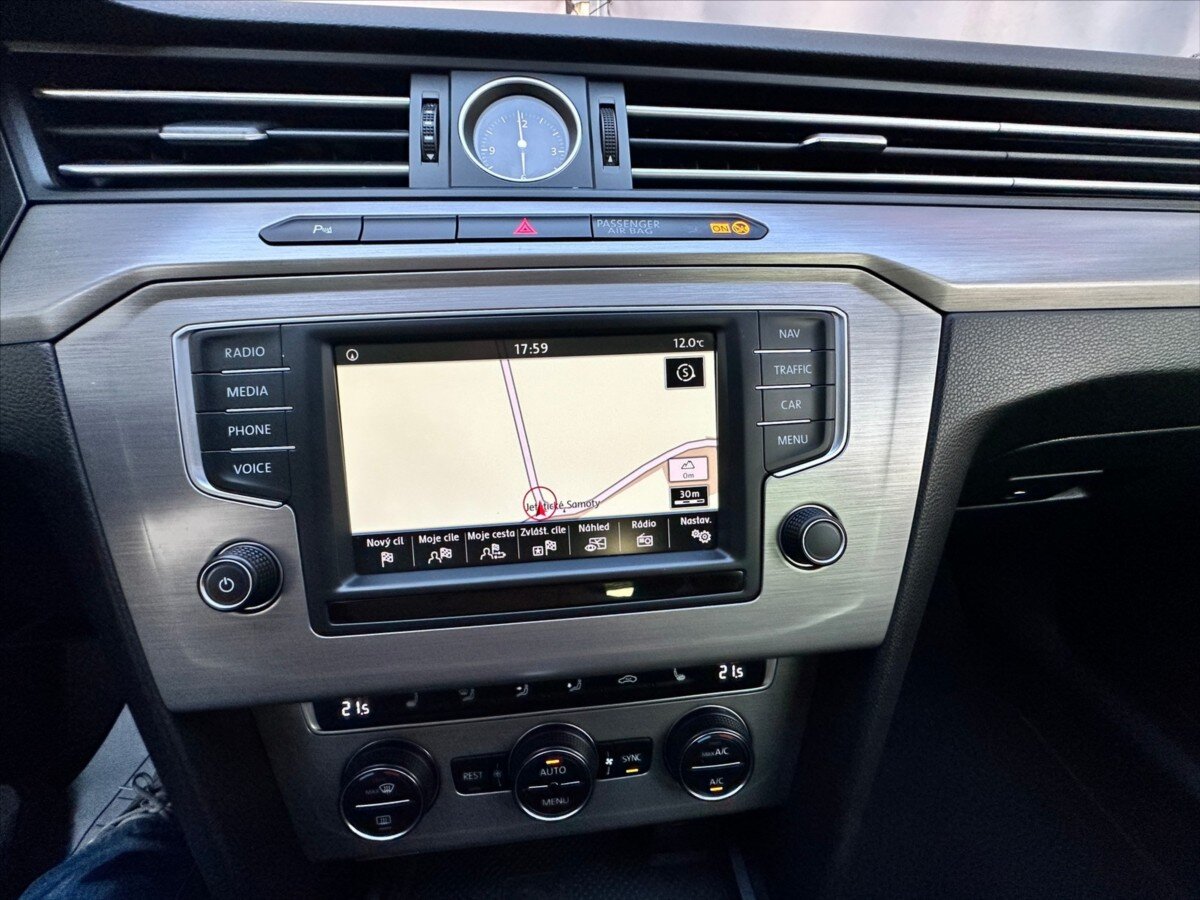 Volkswagen Passat Kombi 2,0 l 110 kw