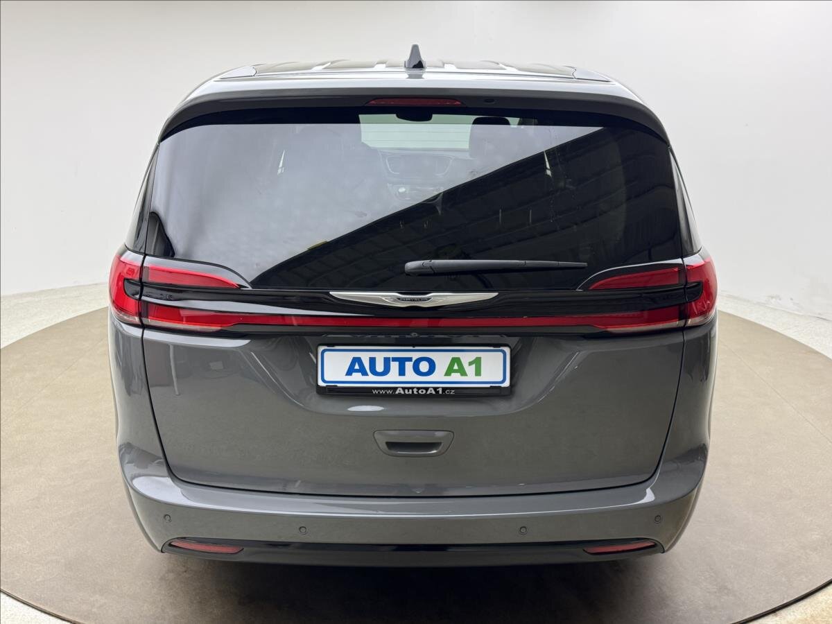 Chrysler Pacifica MPV 3,6 l 214 kw