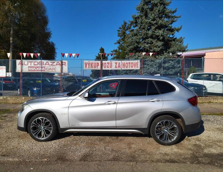 BMW X1 8
