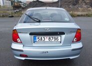 Hyundai Accent 12
