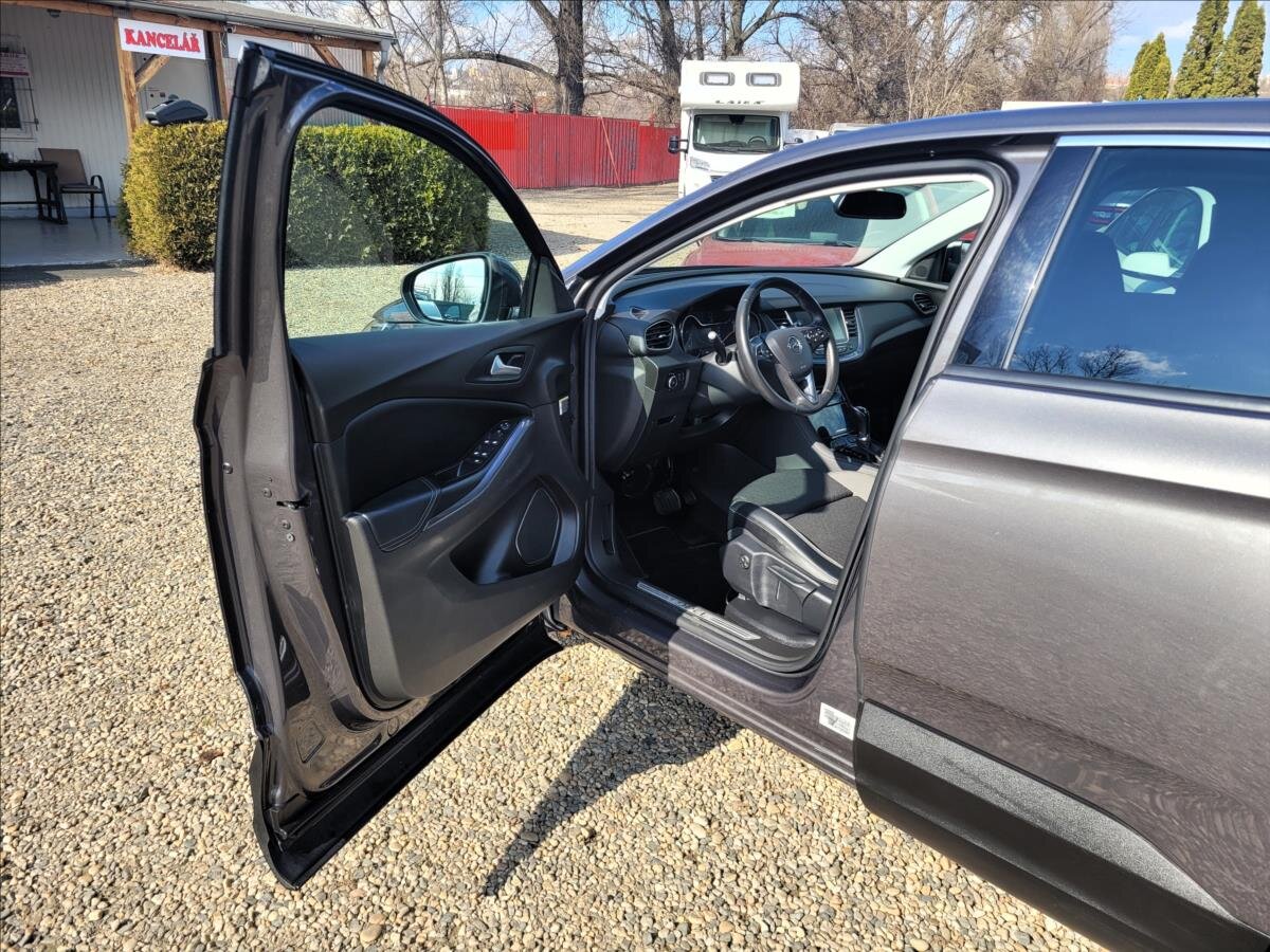 Opel Grandland X SUV / Terénní 1,5 l 96 kw