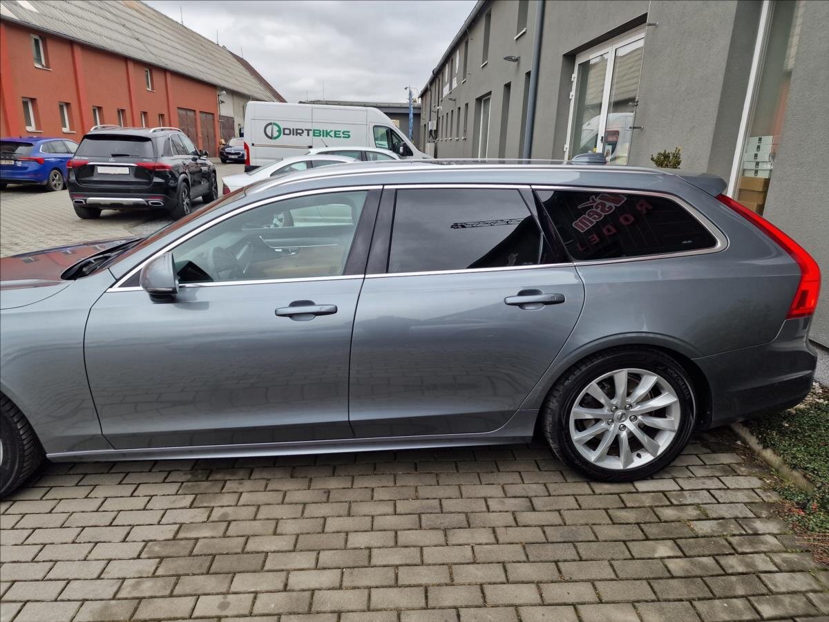 Volvo V90 Kombi 2,0 l 173 kw