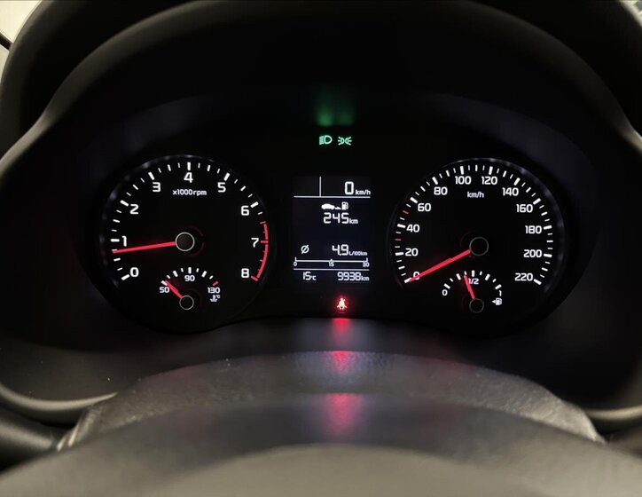 KIA Stonic SUV 1,2 l 61 kw