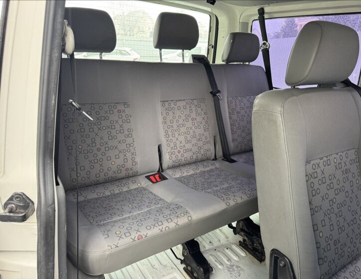 Volkswagen Transporter Kombi 1,9 l 90 kw