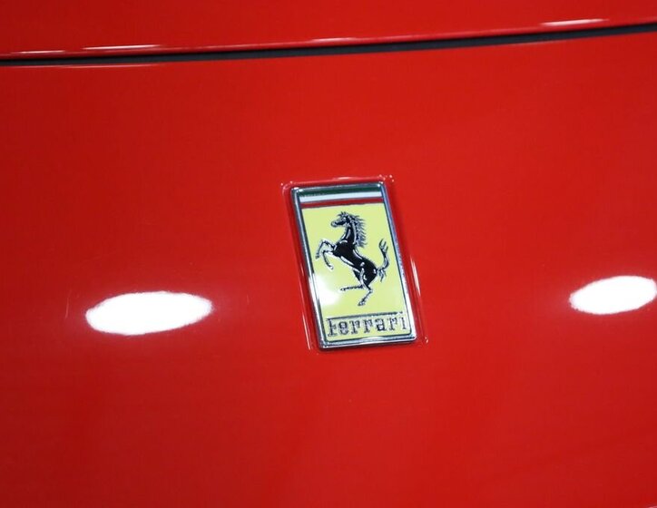 Ferrari Ostatní SUV / Terénní 6,5 l 533 kw