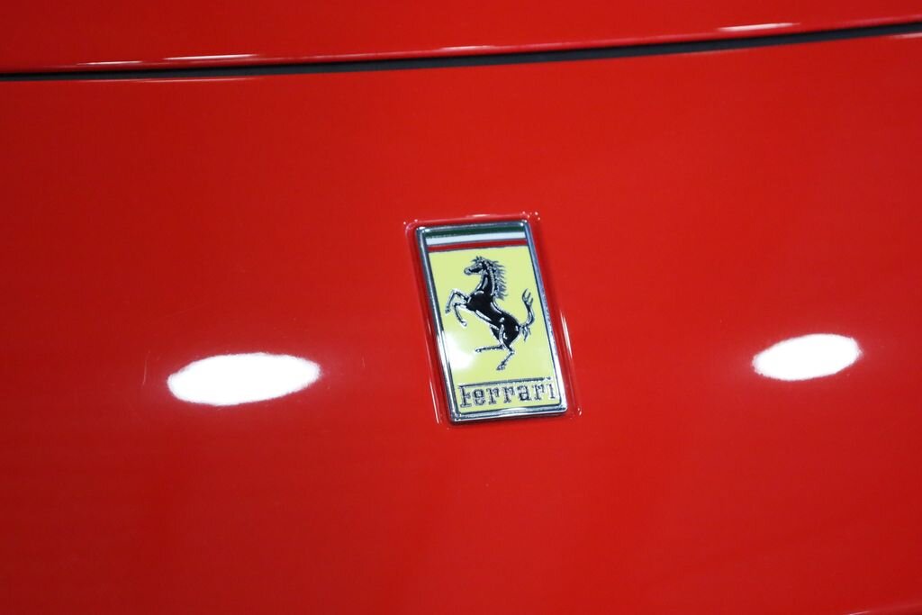 Ferrari Ostatní SUV / Terénní 6,5 l 533 kw