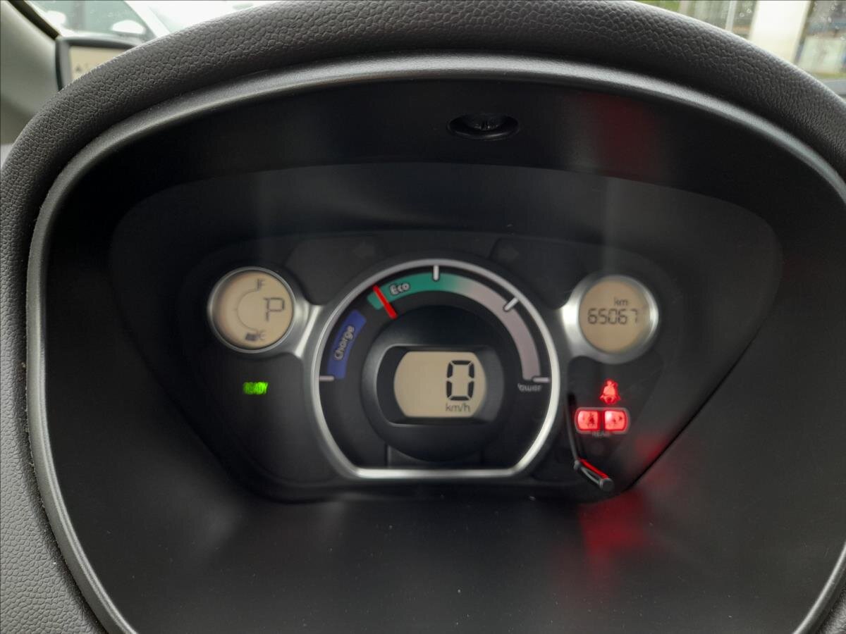 Mitsubishi Ostatní Hatchback 0,0 35 kw